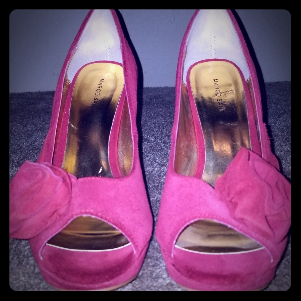 Marco Santi Red Suede peeptoed heels with Rosette